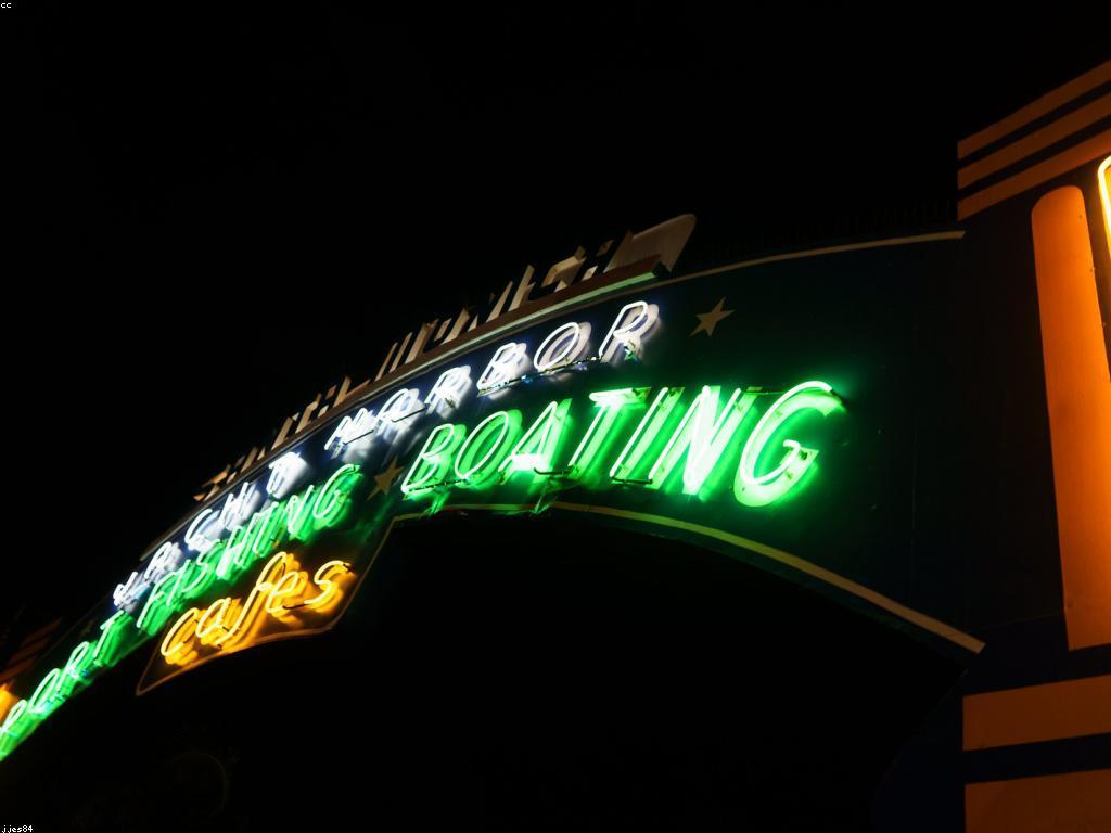 ការលេងកាស៊ីណូ: សកម្មភាពសប្បាយរីករាយនិងការបញ្ចូលចិត្ត