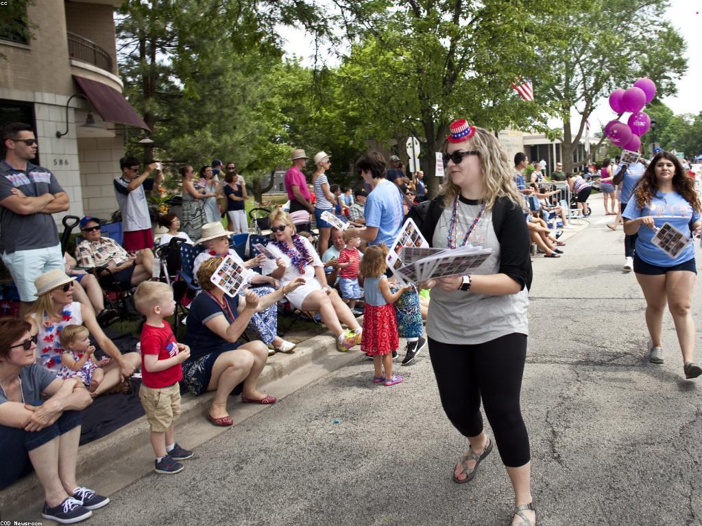 ការប្រកួតនិងផ្សាយ: ជីវិតនៃការប្រកួត